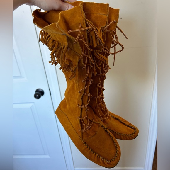 Real Leather Moccasins. Size 8 - Picture 1 of 4